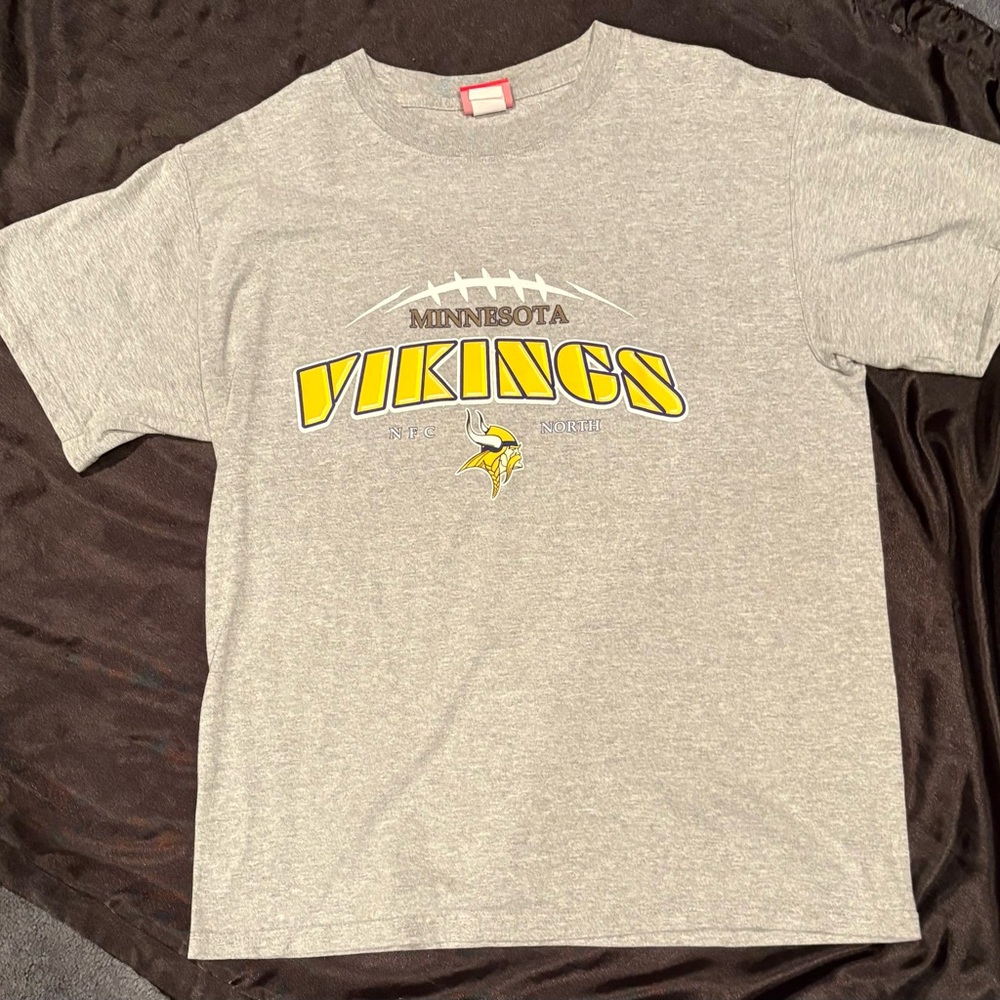 Minnesota Vikings Gray T-Shirt NFL Size Medium